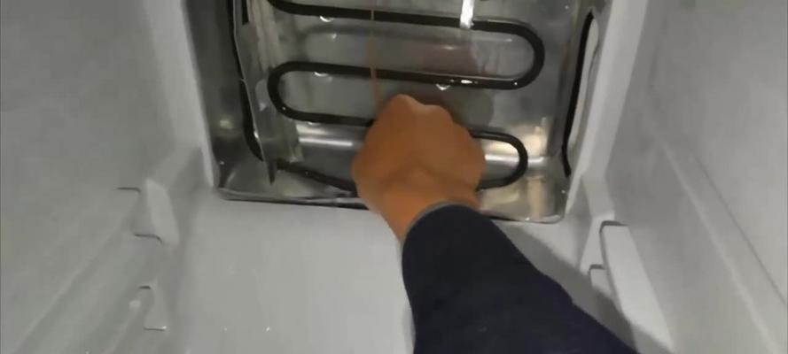 冰箱风扇不转了怎么办（维修冰箱风扇的简单方法）