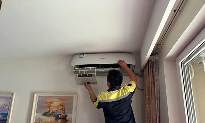 柜式空调滤网清洗技巧（轻松掌握清洗柜式空调滤网的方法）