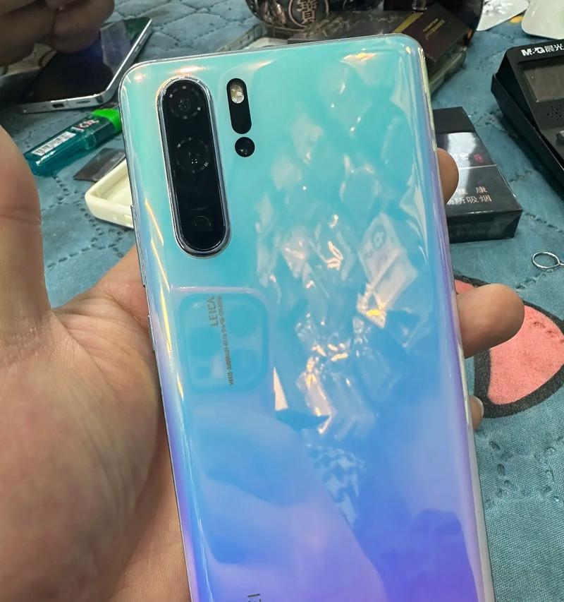 华为P30Pro和三星S10+对比评测，哪款手机更值得购买？