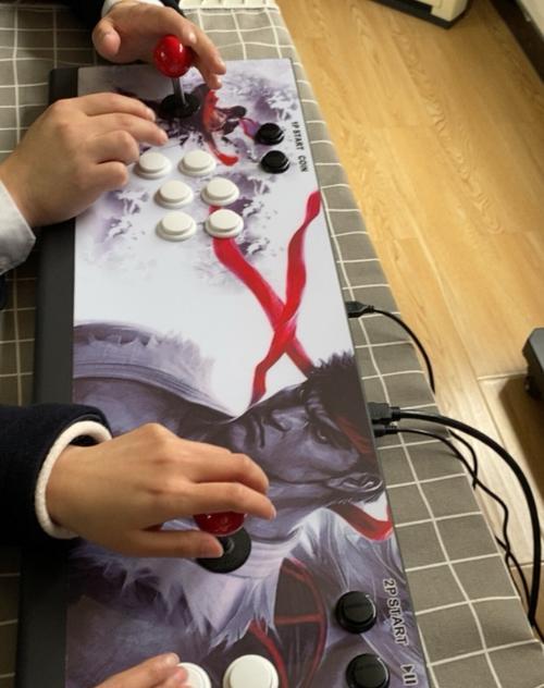 如何选购适合3D游戏的电竞装备？哪些品牌提供最佳体验？