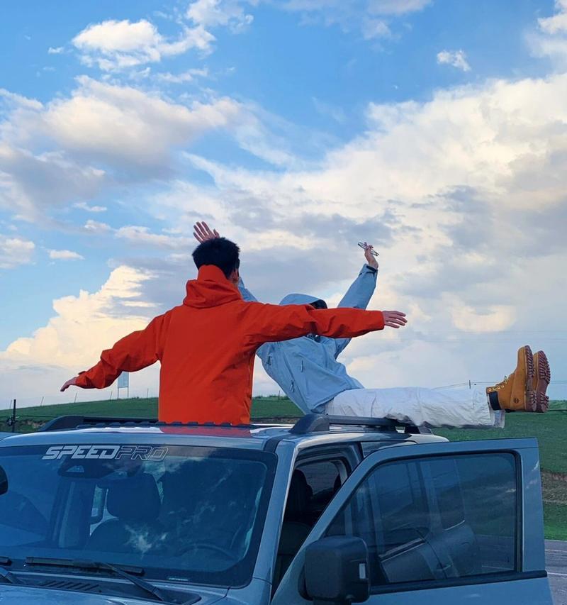 车顶放烟花时手机怎么拍照？有哪些技巧？